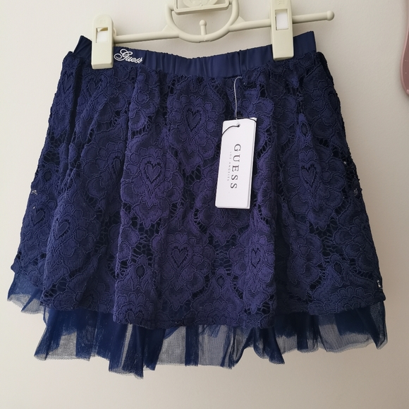 2/40 Guess little girl lace Skirts - Picture 8 of 11